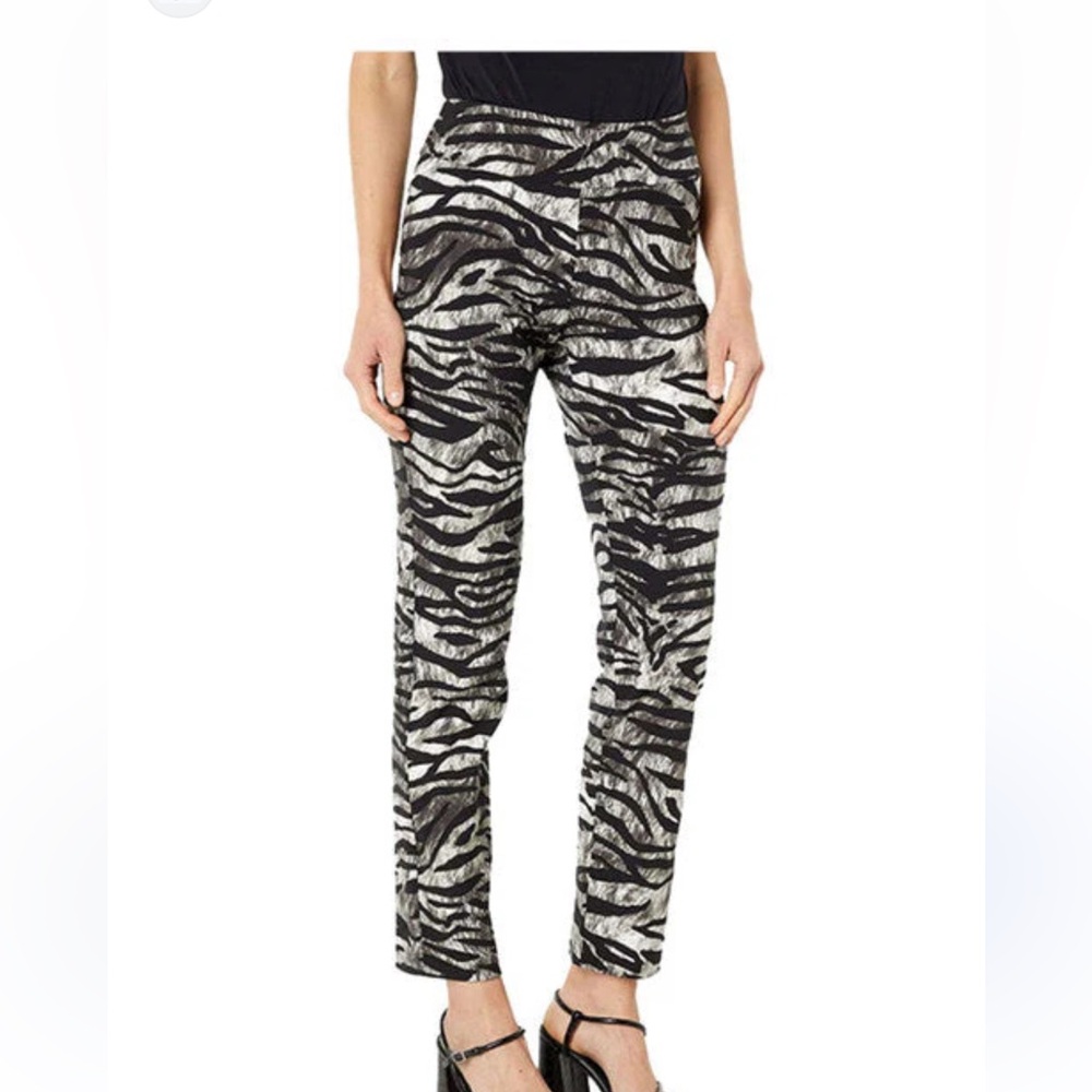 Alice + Olivia Never worn Pants